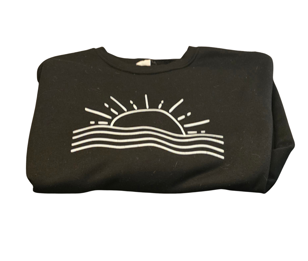 Women’s XL Black Sweatshirt – Sun Design, Soft & Comfy (Gently Loved)