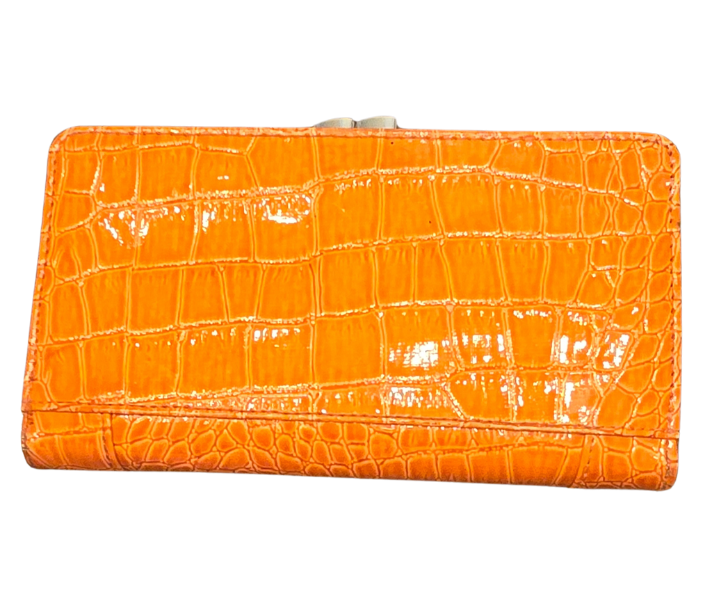 Large Orange Wallet – Plently of Space